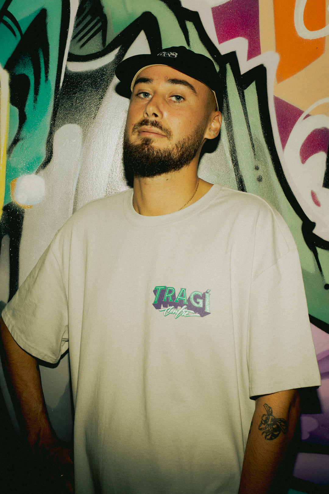 Tragí x JEBA T-Shirt: Concrete Light Grey